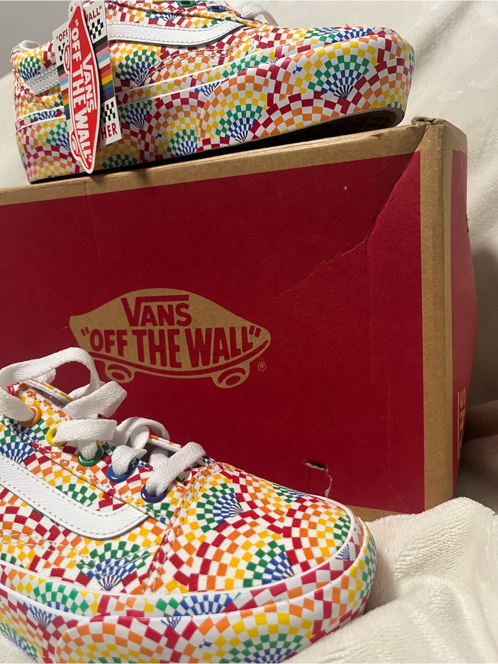 Vans woman 7 men 5.5 White-Striped Multi-Color Checkerboard Low Top Sneakers - Picture 3 of 11